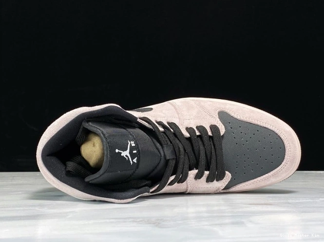 Mid Dirty Powder BQ6472-602 (W) Jordan Air Iridescent 1 0606